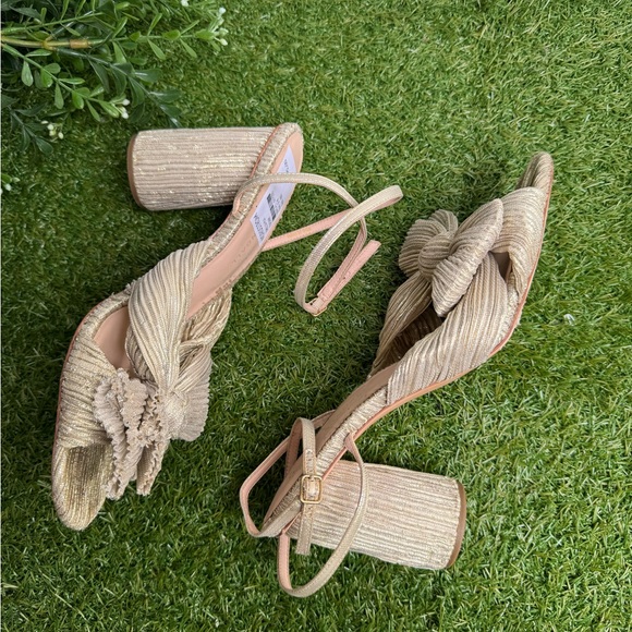 Loeffler Randall Camellia in champagne size 10 women’s party shoes block Heel - Picture 15 of 16